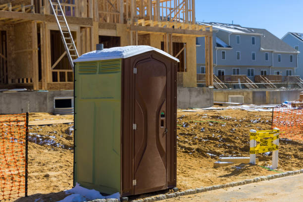 Best Portable restroom trailer rental  in London, CA