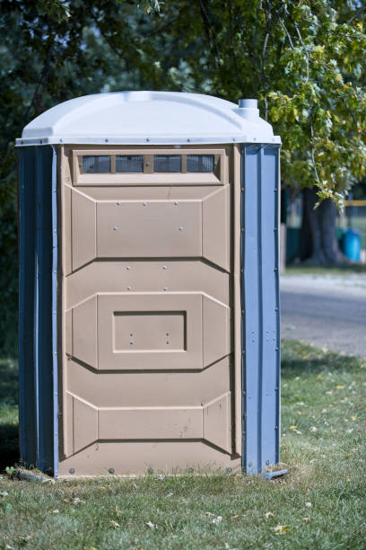 Best Portable bathroom rental  in London, CA