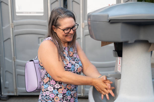 Best Porta potty rental near me  in London, CA